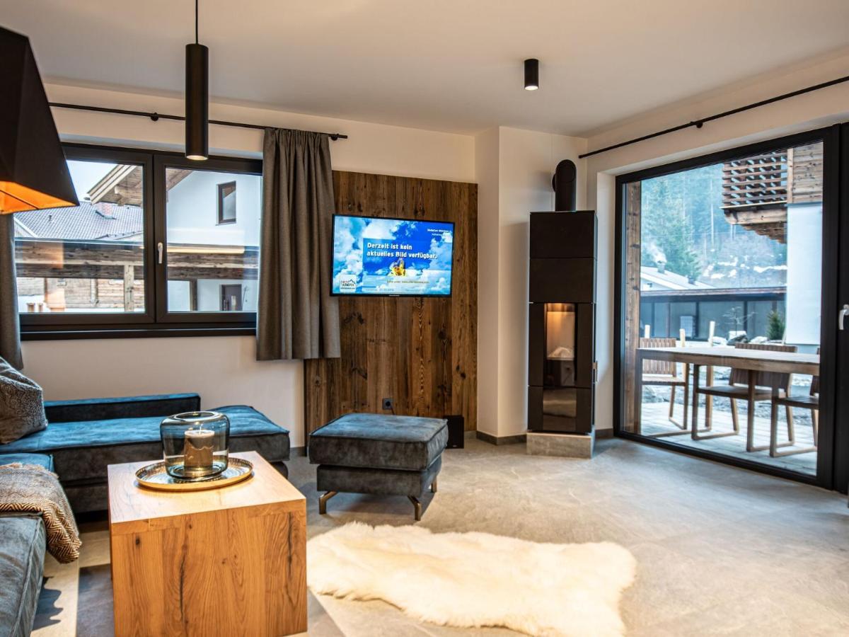 Apartment In Wald Im Pinzgau With A Carport Ngoại thất bức ảnh