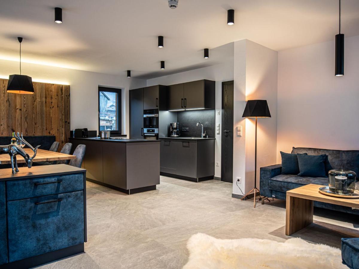 Apartment In Wald Im Pinzgau With A Carport Ngoại thất bức ảnh